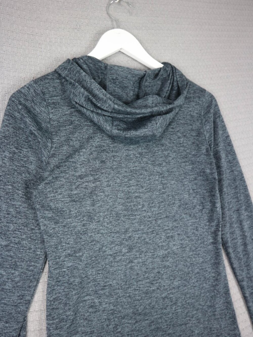Nike heather Grey Womens dri Fit Longsleeve Hoodie Small Running Activewear - Picture 6 of 6